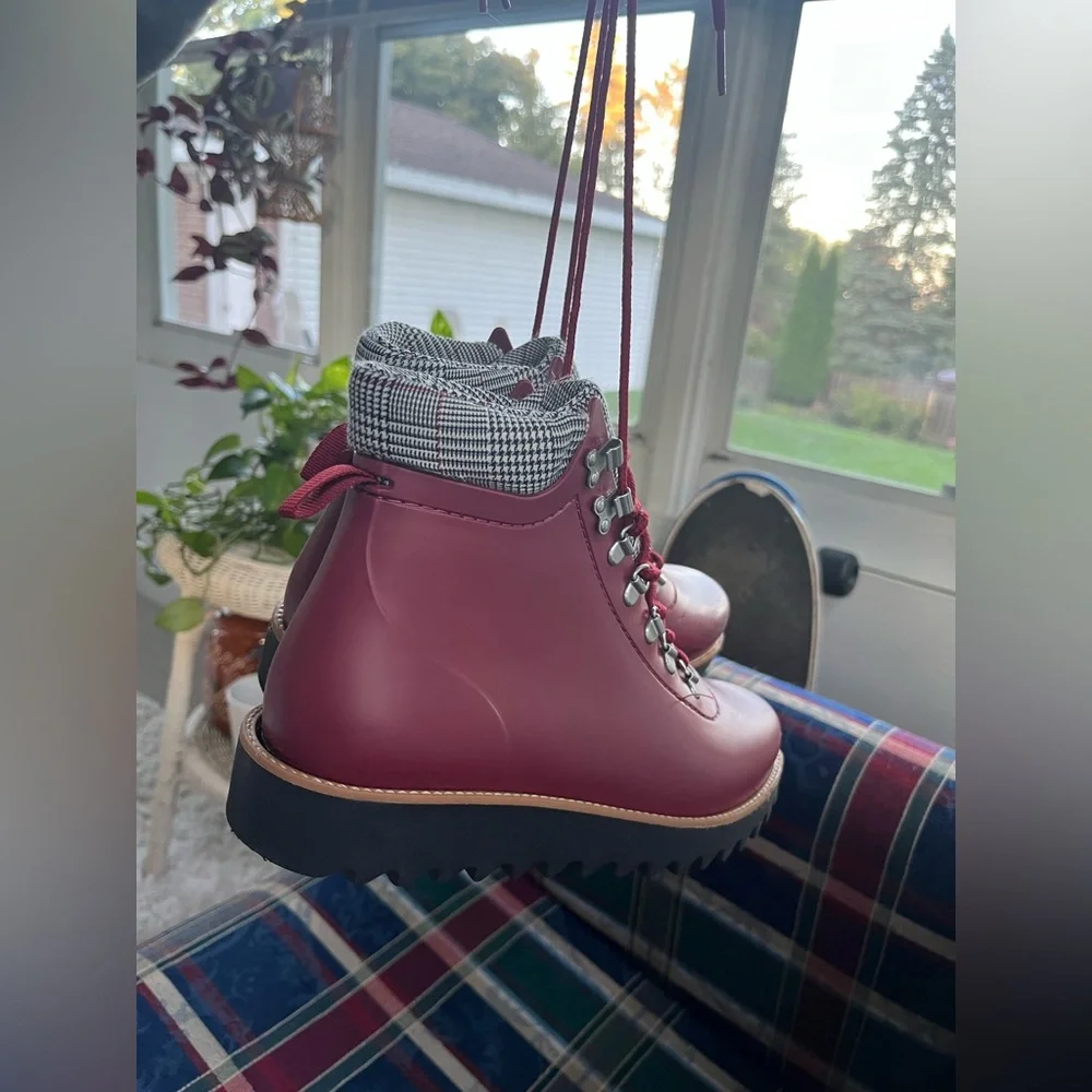 Bernardo Winnie Lace Up Rubber Rain Boots in Bordeaux - Picture 2 of 6